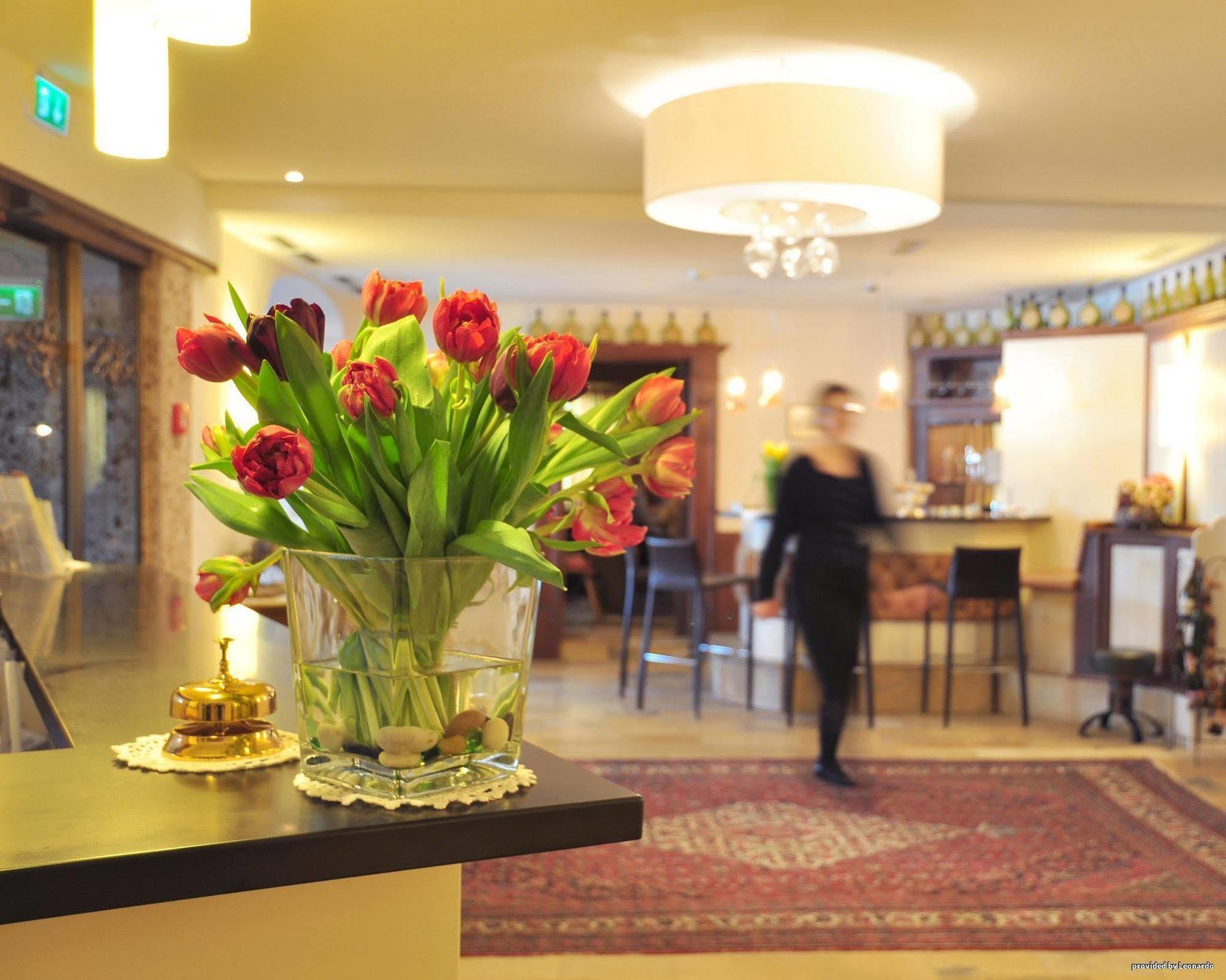 Alpenrose Hotel 4*