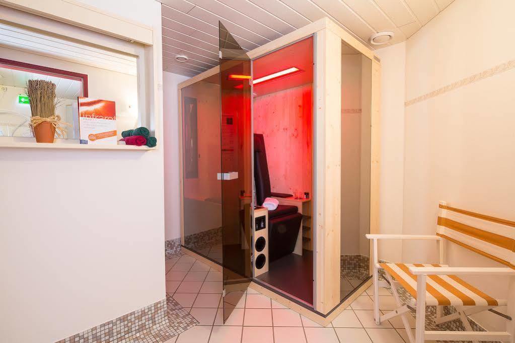 Alpenrose Hotel 4*